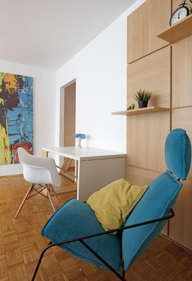 Lovely 2 Bedroom Apartment Near Old Town Bucureşti Eksteriør bilde